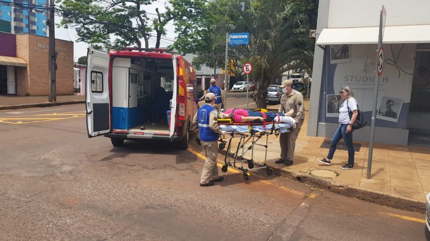 Jovem é socorrida após sofrer torção no pé na Região Central