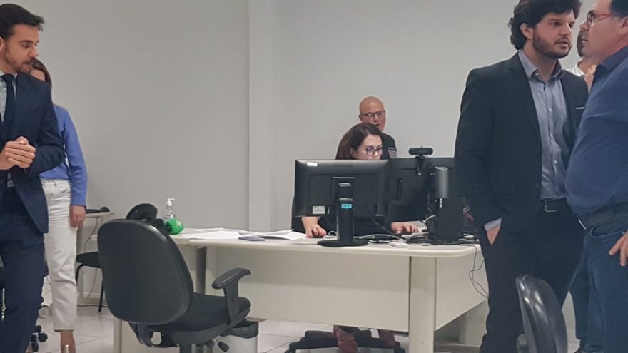 Recontagem de votos da chapa do PL tem início no Fórum Eleitoral