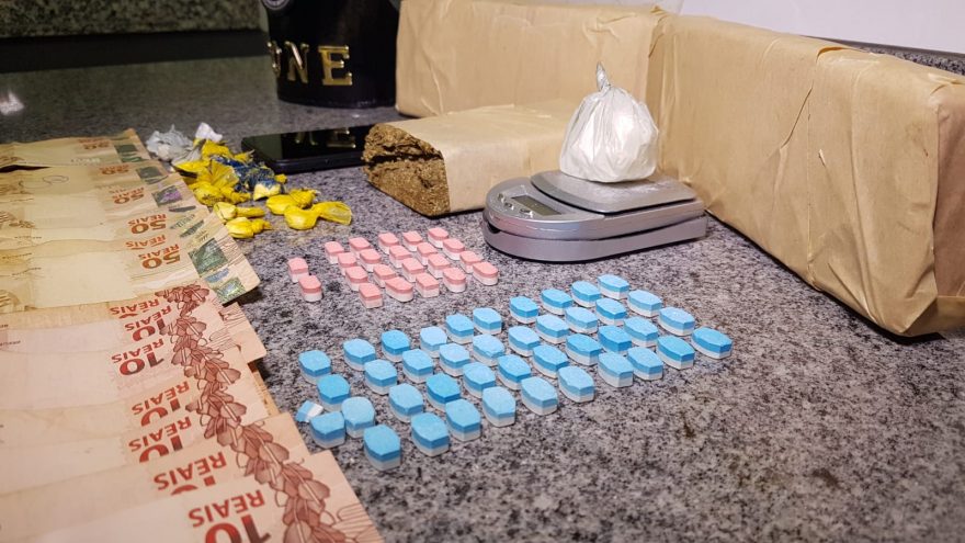 Maconha, ecstasy e cocaína: mais drogas e outro detido pela BPRone são levados à 15ª SDP