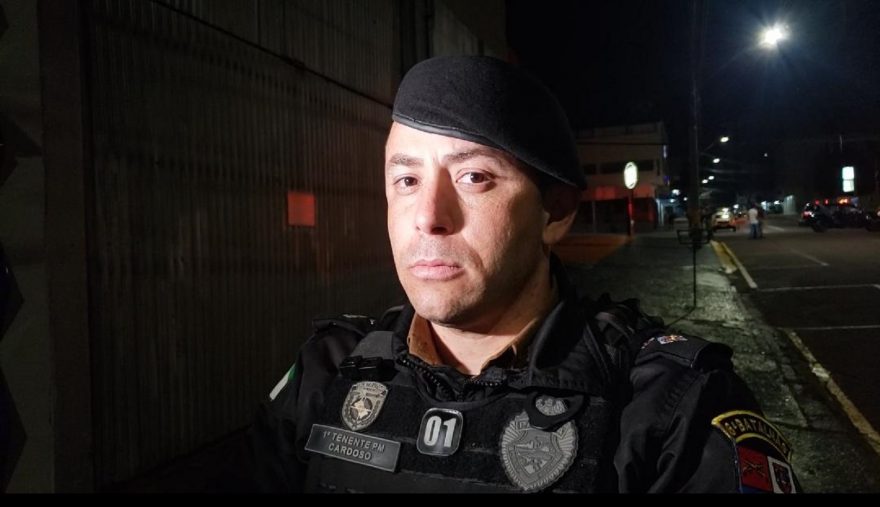 PM dá detalhes sobre roubo de carro que deixou dois baleados