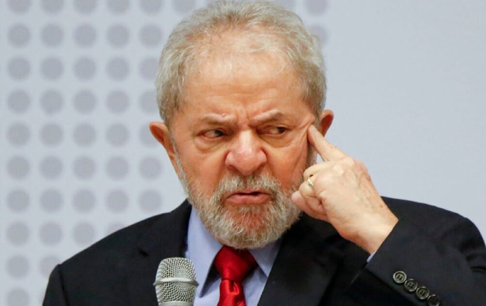 Na mão grande - por Caio Gottlieb Na mão grande - por Caio Gottlieb