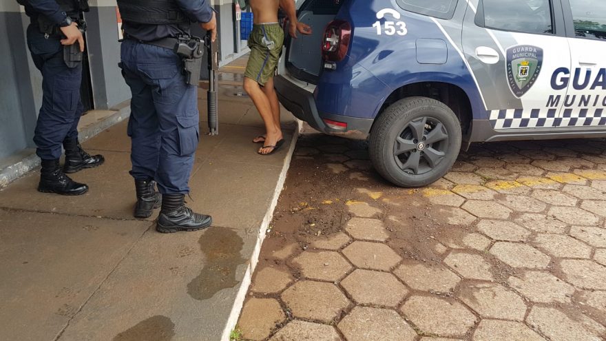 Indivíduo é detido por desacato no Riviera