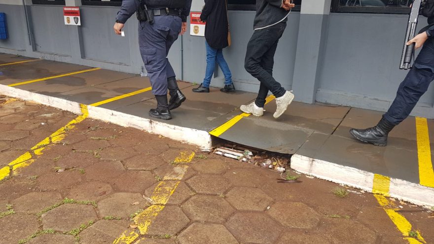 Homem com mandado de prisão em aberto é encaminhado à 15ª SDP