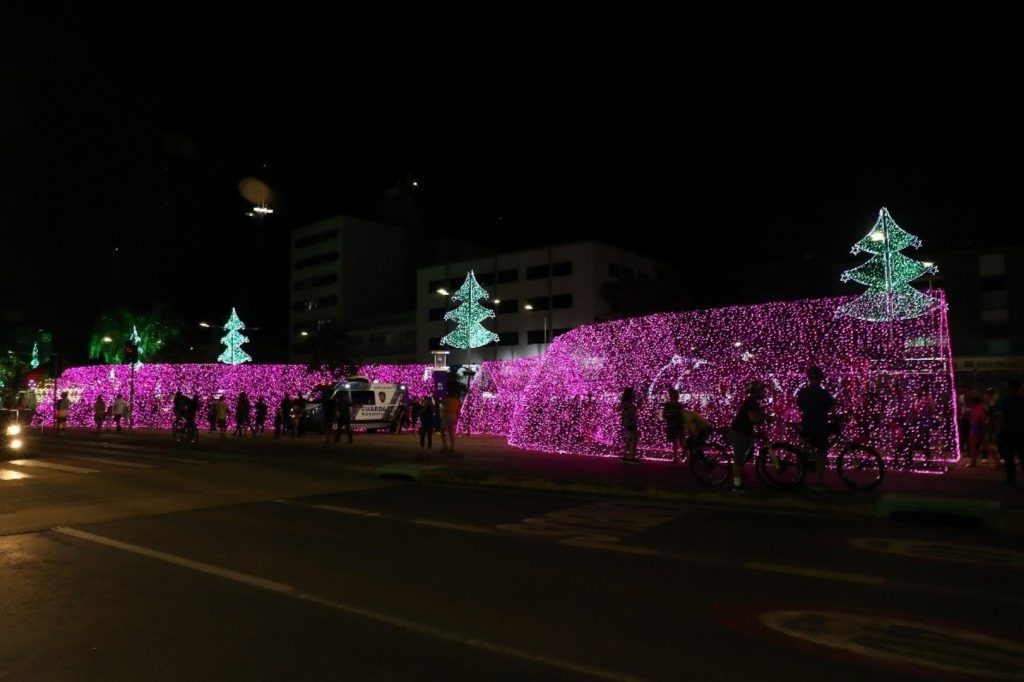 Confira a programação de hoje (14) para a abertura do Natal em Cascavel