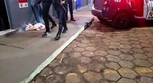 Mulher procura UPA com sinais de agressão e companheiro dela acaba detido Imagem referente a Mulher procura UPA com sinais de agressão e companheiro dela acaba detido