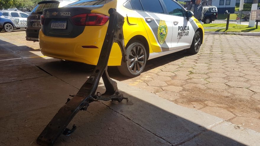 Chassi é encontrado pela PM na Rua Rio da Paz