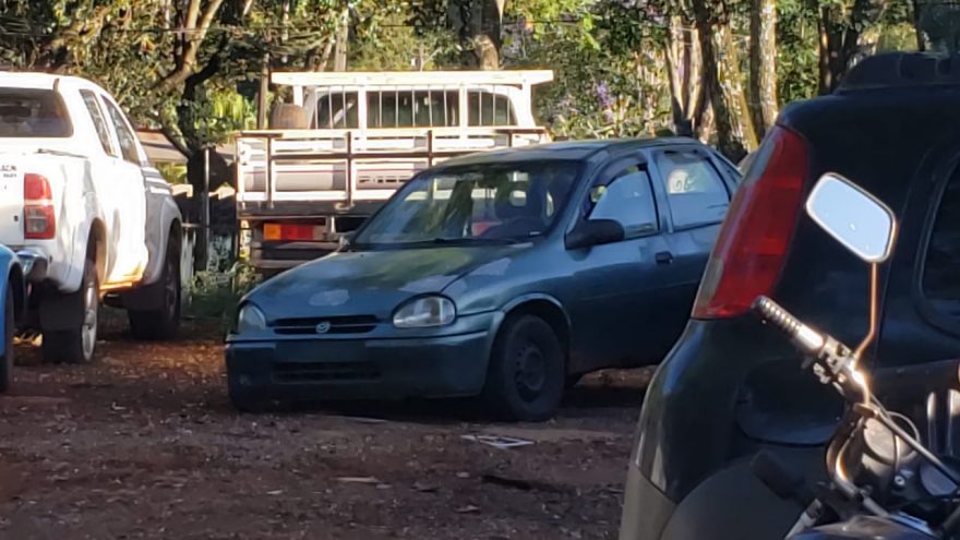 Corsa com registro de furto é recuperado pela PM