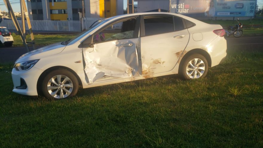Colisão é registrada na Avenida das Torres