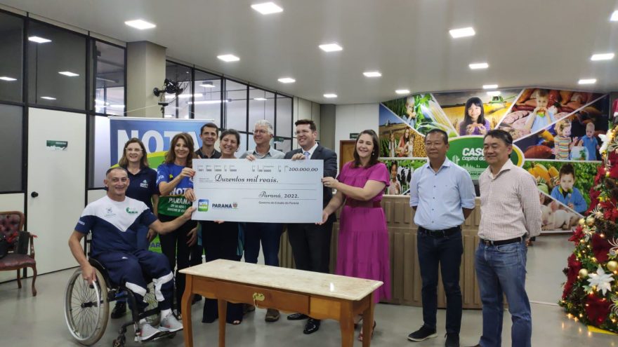Cascavelense recebe prêmio de R$ 200 mil no Nota Paraná