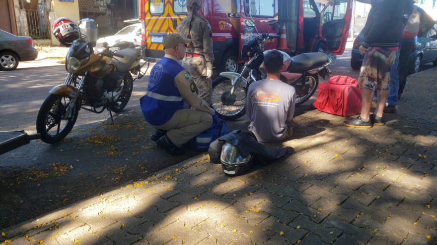 Motociclista fica ferido ao se envolver em acidente de trânsito no Cancelli