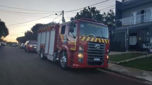 Corpo de Bombeiros verifica fumaça em residência no Ciro Nardi