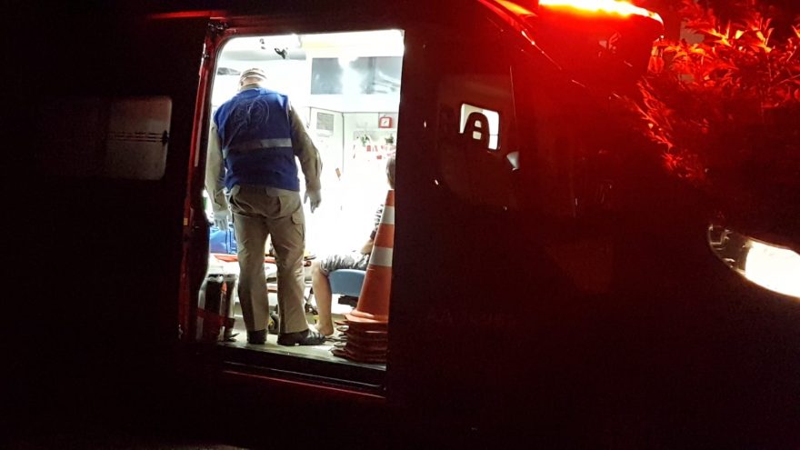Jovem é agredida por homem dentro do carro e vizinho aciona o Siate, no Maria Luiza