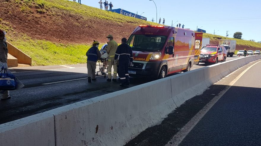 Adolescente sofre fratura exposta após cair de viaduto na BR-467