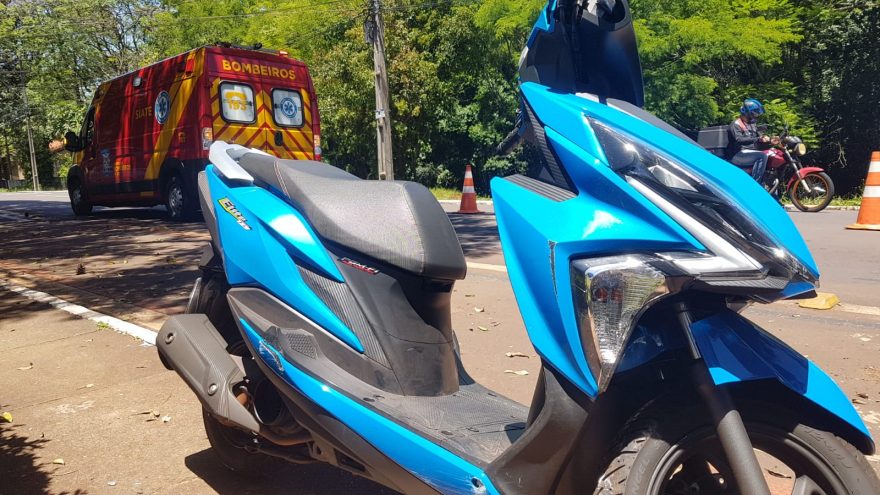 Motociclista se desequilibra e sofre queda na Região do Lago