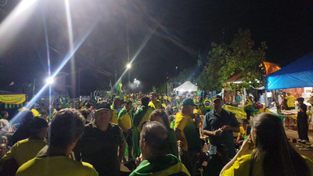 Manifestações seguem neste sábado (19) em Cascavel