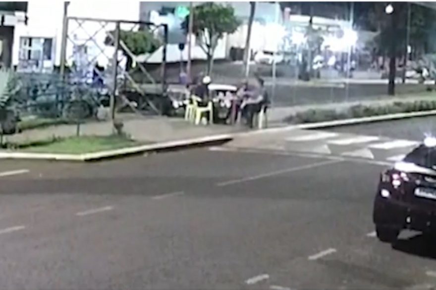 Câmera de segurança registra triplo homicídio em Formosa do Oeste