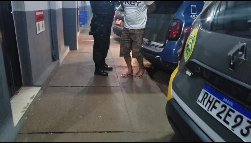 Homem é detido por embriaguez no Centro de Cascavel