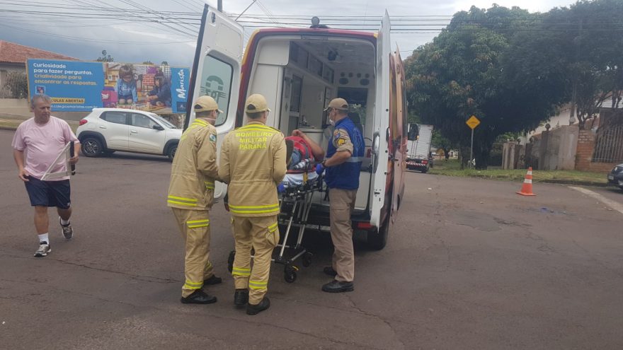 Motociclista fica ferido após se envolver em colisão com carro no Centro