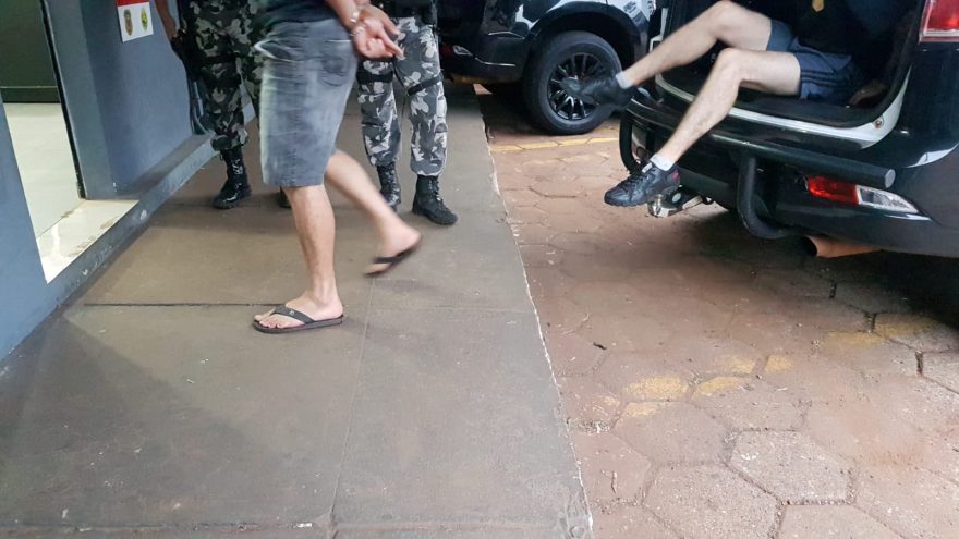 Três são detidos em ação do Serviço de Inteligência da PM após prisão de homem com entorpecentes