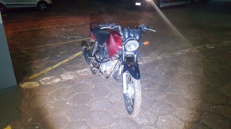 Moto roubada de motoboy há quase um mês é recuperada no Santa Cruz