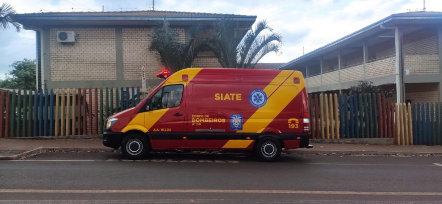 Criança sofre contusão no crânio ao cair em escola no Bairro Claudete