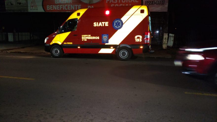 Vítima de queda é socorrida pelo Siate no Cancelli