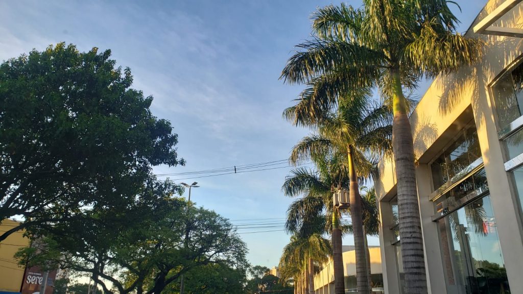 Temperaturas elevam nesta quarta-feira mas clima continua instável na região; máxima será de 26ºC
