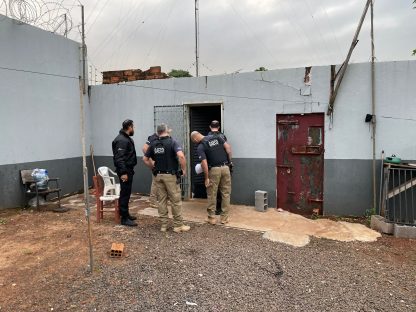 Operação Pix: Gaeco cumpre oito ordens judiciais contra policiais penais Imagem referente a Operação Pix: Gaeco cumpre oito ordens judiciais contra policiais penais