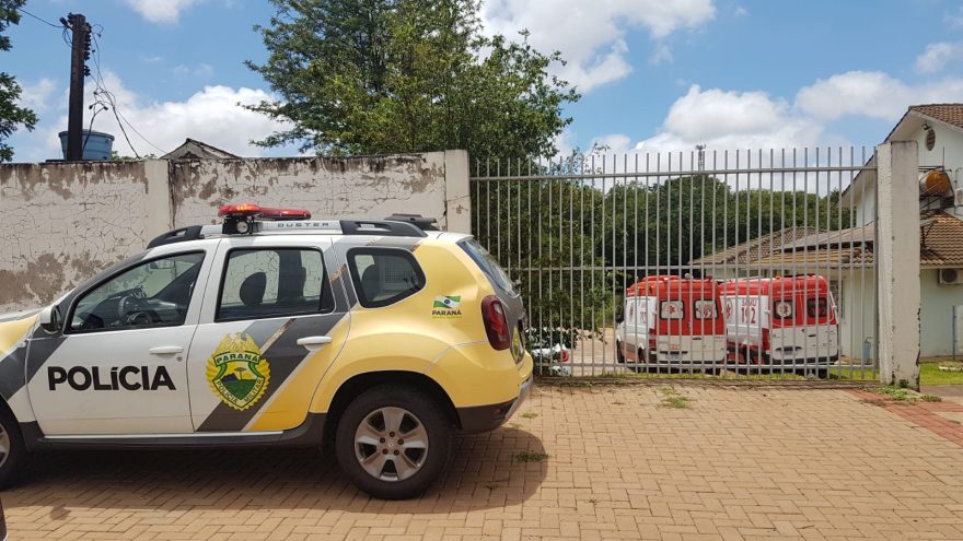 Mulher em surto quebrando coisas na sede da Família Acolhedora é contida