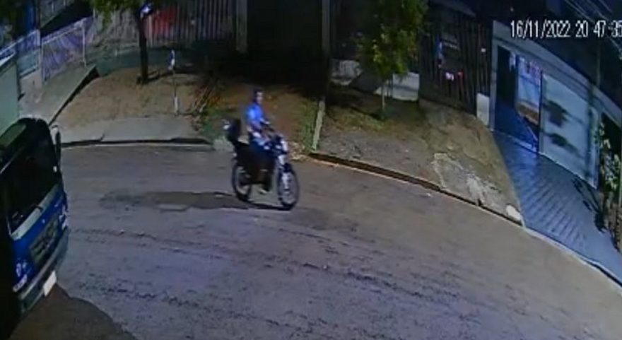 Motocicleta placa BCM-9F09 foi furtada no Bairro Universitário