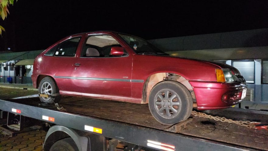 Kadett utilizado em tentativa de furto de embarcação é apreendido no Siena