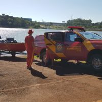 Imagem referente a Bombeiros retomam buscas por idoso que se afogou no Lago