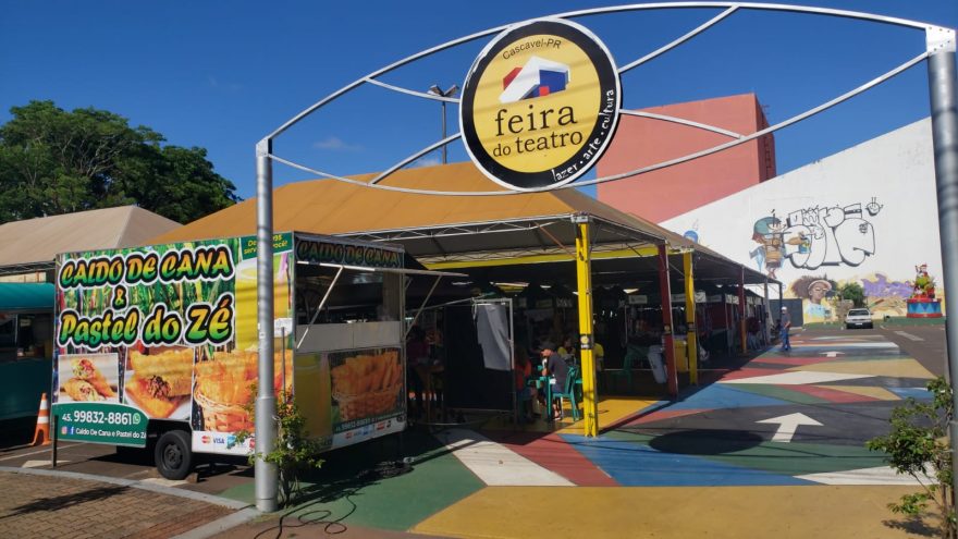 Feira do Teatro é opção de lazer e entretenimento neste domingo