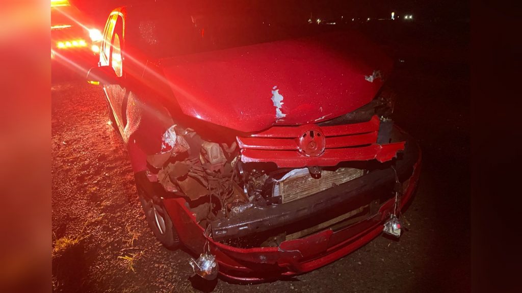 Três carros se envolvem em colisão traseira na PR-317, em Toledo