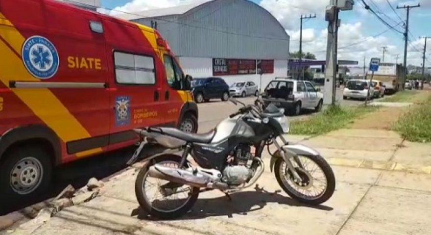 Motociclista sofre contusão após colisão no Bairro Coqueiral