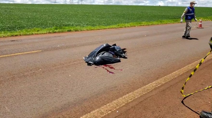 Ciclista morre em grave acidente na rodovia PR-486, em Cascavel