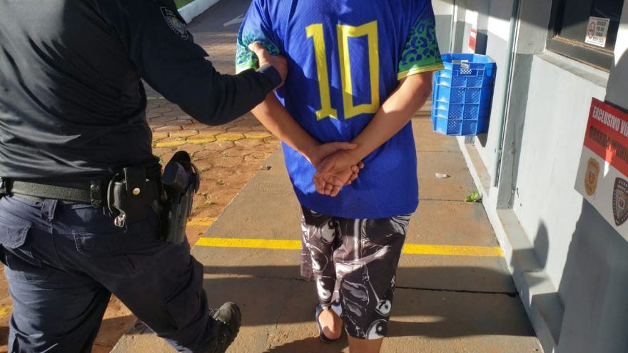 “Camisa 10” é detido por suspeita de tráfico em Cascavel