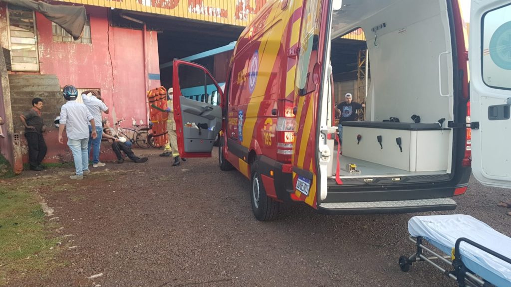 Tratador é atacado por cachorro no Cataratas