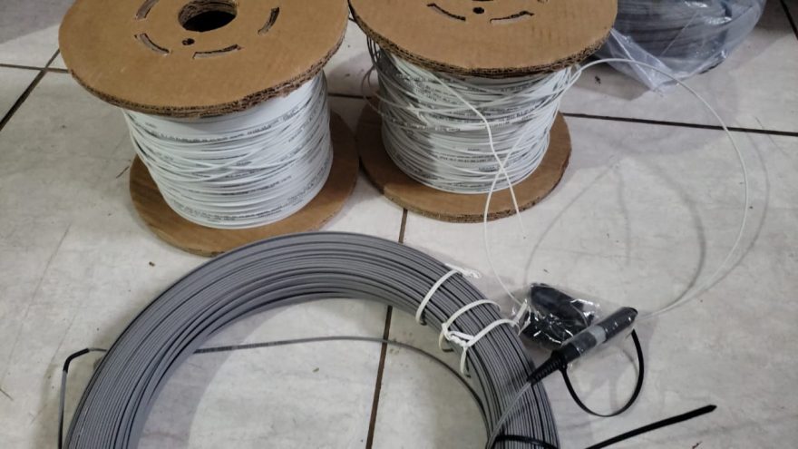 Você é dono destes fios de energia?