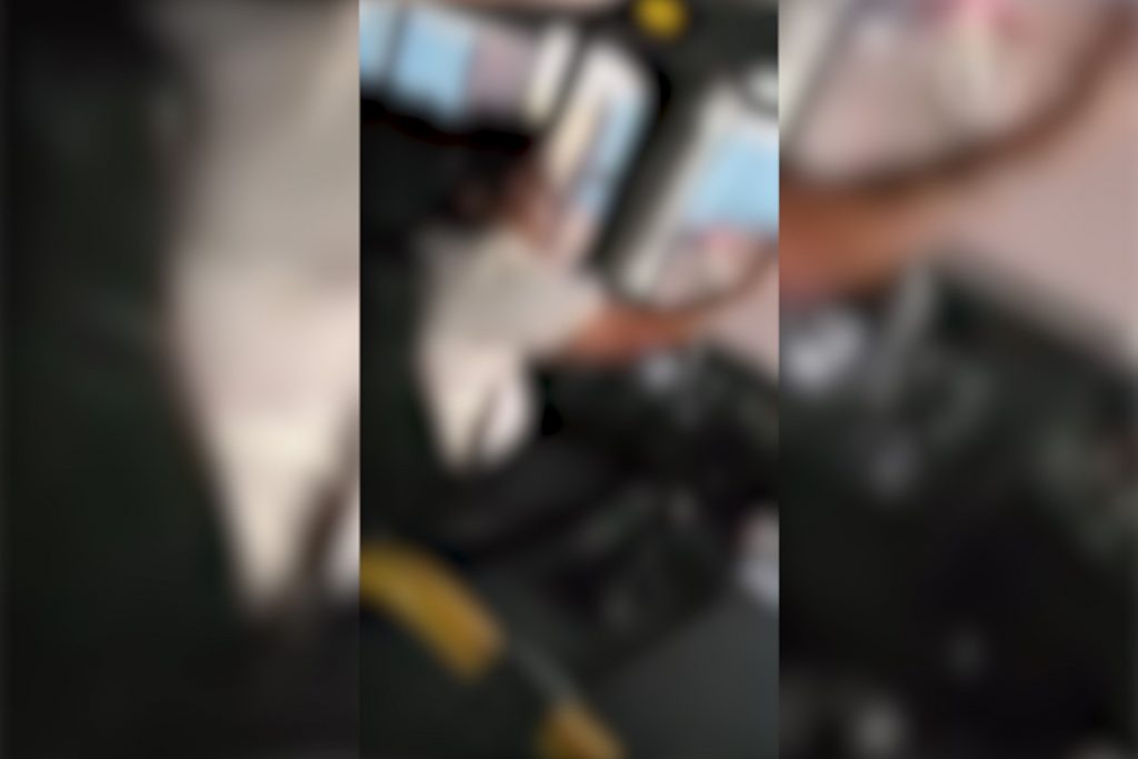 Homem relata grosserias de motorista de ônibus ao reclamar de freada brusca