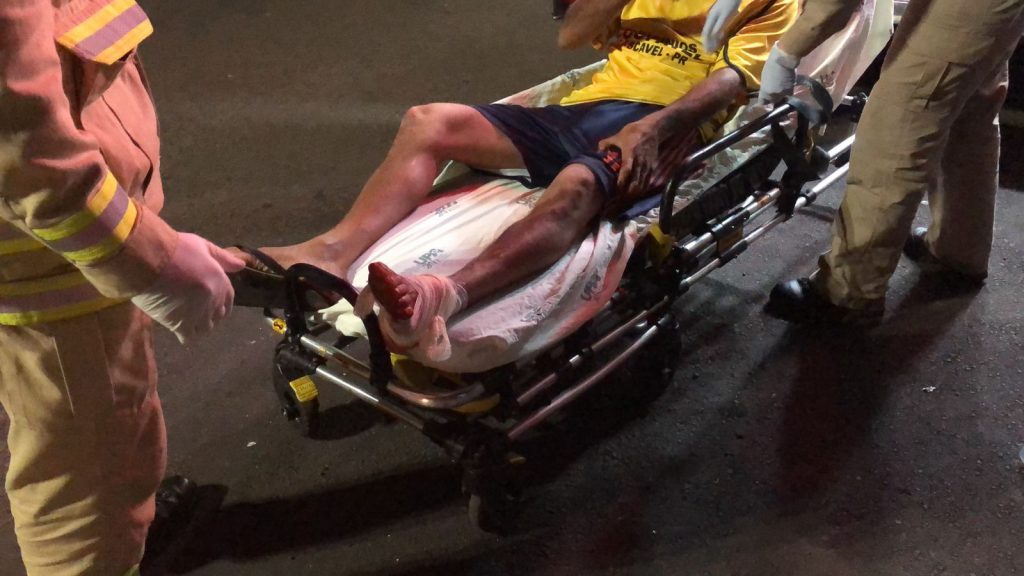 Ferimento no pé volta a sangrar e homem é atendido novamente pelo Siate