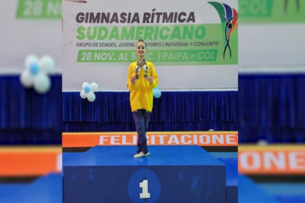 Cascavelense é campeã com o Brasil e vice no individual geral no Sul-Americano de GR na Colômbia