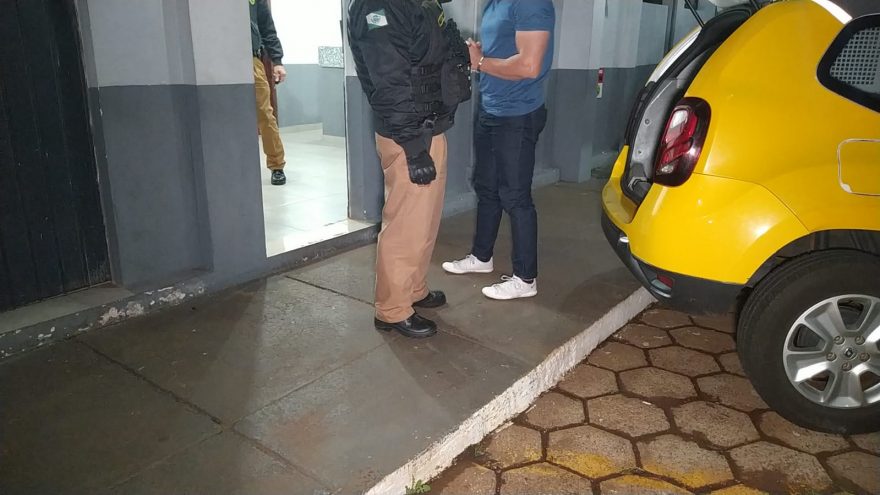Homem é detido após agredir companheira e enteada no Periolo