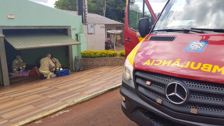 Motociclista tem lesão grave na perna em acidente no Morumbi
