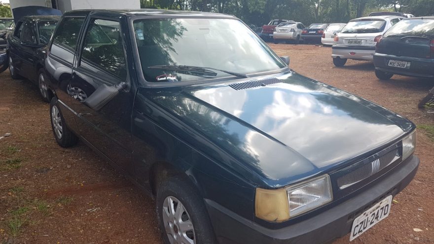 Fiat Uno com alerta de furto é recuperado
