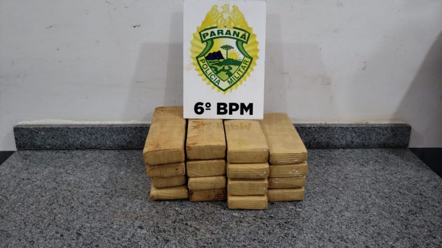 Ciclista encontra 16 tabletes de maconha e aciona a polícia