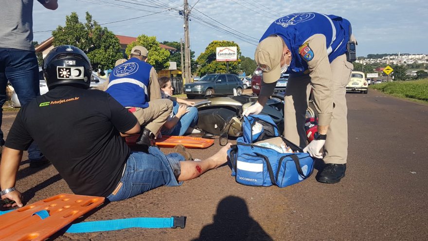 Colisão frontal entre motos deixa duas pessoas feridas às margens da BR-277