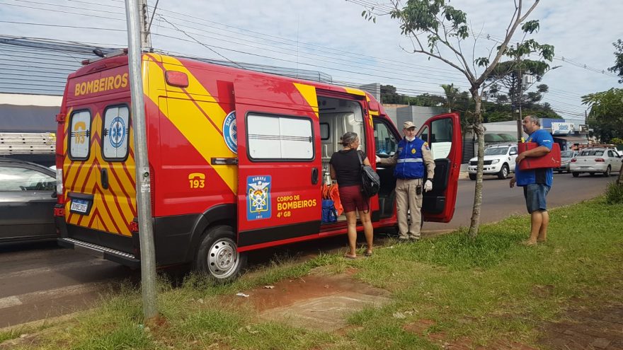 Menino de 10 anos fica ferido após colisão no Bairro Claudete