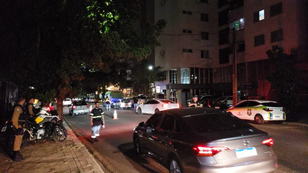 Blitz flagra 11 condutores embriagados e dez sem CNH; cinco condutores foram conduzidos para a 15ª SDP por crime de trânsito