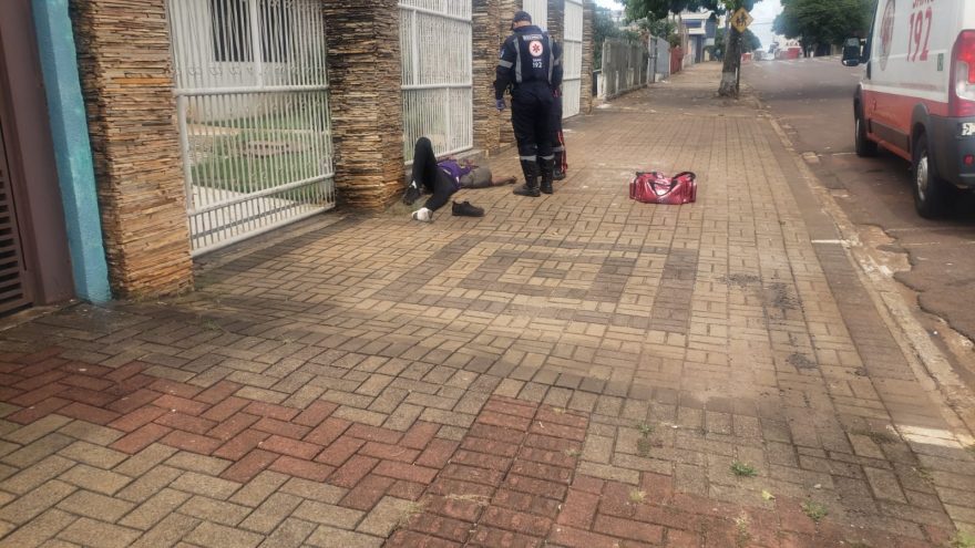 Samu é acionado para atender homem supostamente desacordado